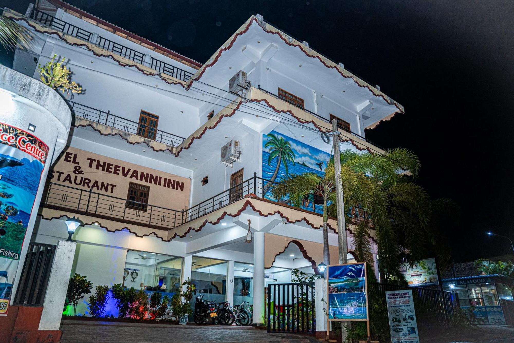 Theevanni Resort Trincomalee Exteriör bild