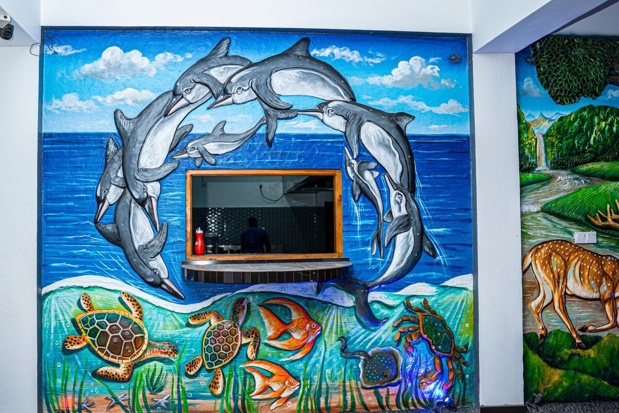 Theevanni Resort Trincomalee Exteriör bild